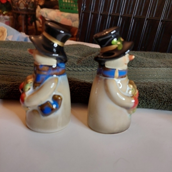 Vintage Jolly Snowman Salt & Pepper Shakers - Picture 2 of 9